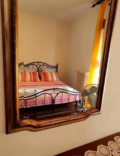 Bebe Apartment, * Florencja